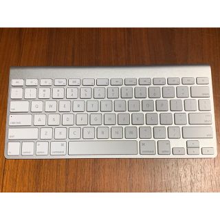 アップル(Apple)のApple ワイヤレスキーボード A1314(PC周辺機器)