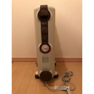 デロンギ(DeLonghi)の★美品★ デロンギ オイルヒーター JR0812-BR(オイルヒーター)