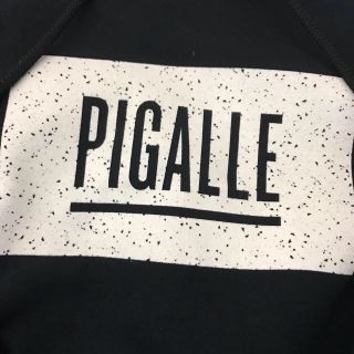 ピガール(PIGALLE)のPIGALLE(パーカー)