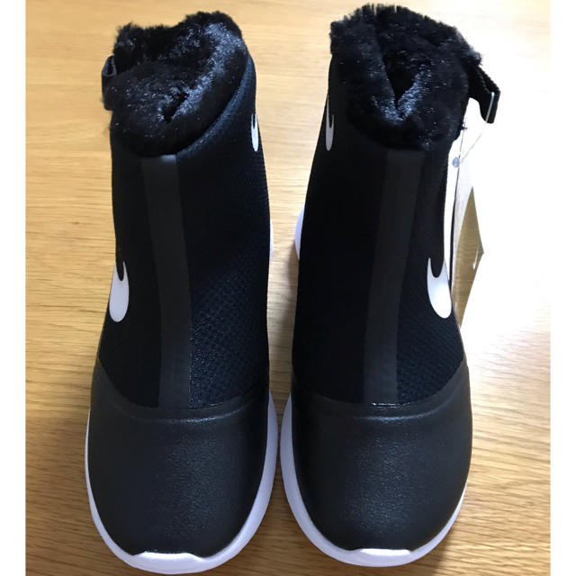 NIKE(ナイキ)のNIKE ナイキ Tanjun タンジュン HI  PSV 18.5 新品 キッズ/ベビー/マタニティのキッズ靴/シューズ(15cm~)(ブーツ)の商品写真