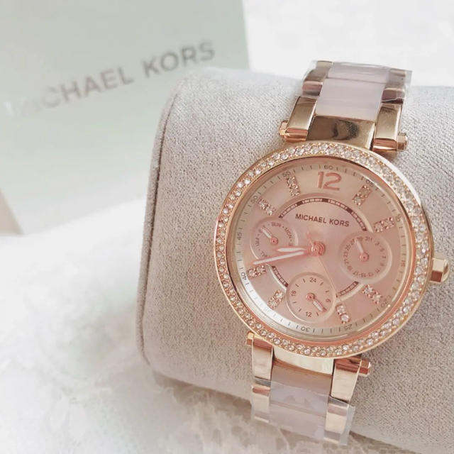 Michael Kors(マイケルコース)の♡マイケルコース M6110♡腕時計 新品 未使用 レディースのファッション小物(腕時計)の商品写真