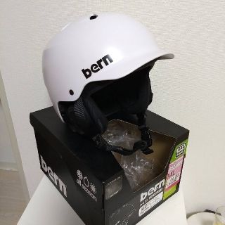 オークリー(Oakley)のbern watts 新品未使用　バーン(ウエア/装備)