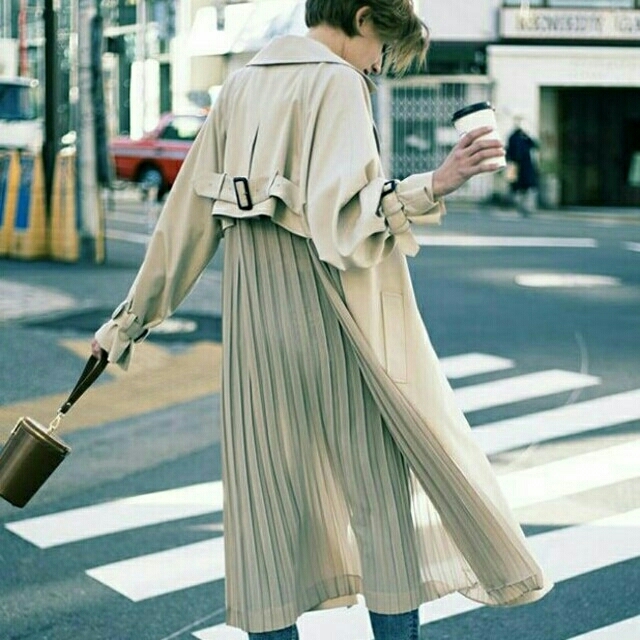 新品♡Ameri SEE THROUGH BACK PLEATS TRENCH