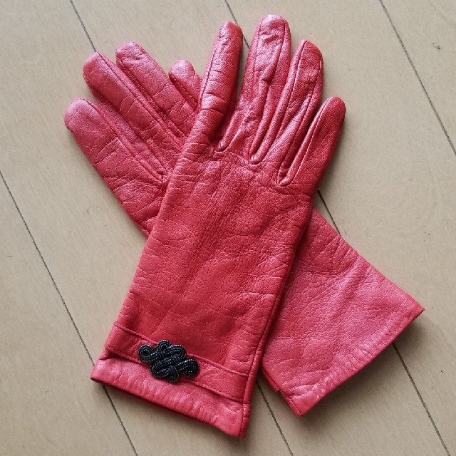 VIVIENNE TAM - VIVIENNE TAM 革手袋の通販 by VIVIENNE's shop