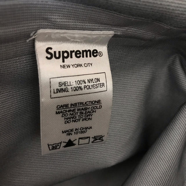 Supreme 17AW Taped Seam Jacket 3