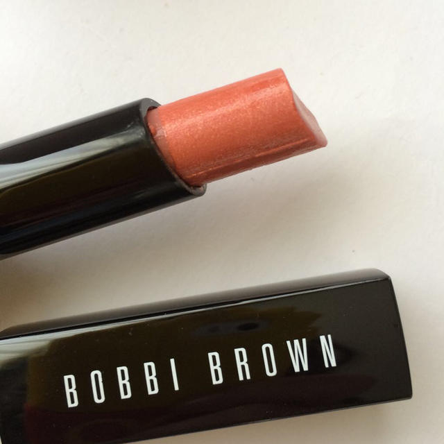 BOBBI BROWN(ボビイブラウン)のBOBBIBROWN 口紅オレンジ系 コスメ/美容のベースメイク/化粧品(その他)の商品写真