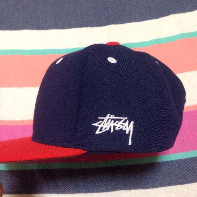 STUSSY(ステューシー)のstussy kids キャップ 美品 キッズ/ベビー/マタニティのこども用ファッション小物(その他)の商品写真