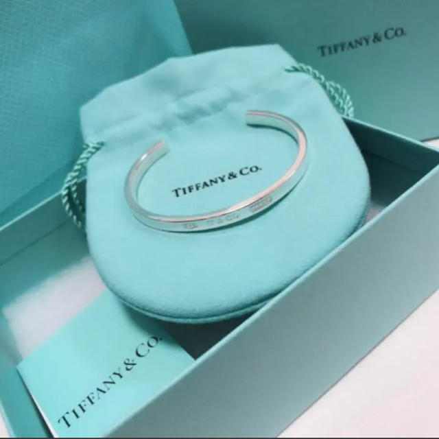 新品♡Tiffany & Co. カフ