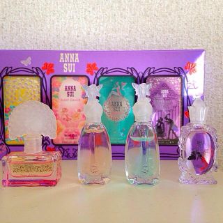 アナスイ(ANNA SUI)のミニ香水セット(香水(女性用))