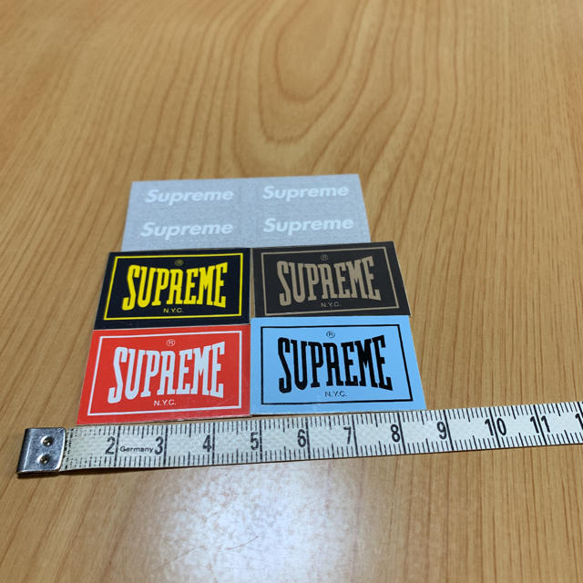 supreme ステッカー リフレクター 2枚 - ファッション小物