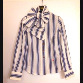 Vivienne Westwood(シャツ/ブラウス(長袖/七分))のフリマ Vivienne Westwood(シャツ/ブラウス(長袖/七分))のフリマ