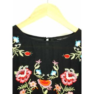 ザラ(ZARA)のZARA 花柄ワンピース(ひざ丈ワンピース)