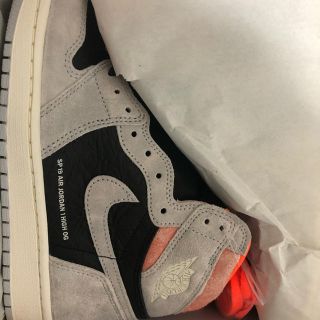 ナイキ(NIKE)のAJ1 NEUTRAL GREY HYPER CRIMSON(スニーカー)