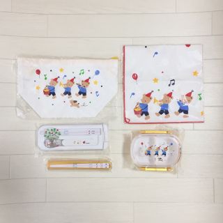 ファミリア(familiar)の《値下げ》ファミリア ランチセット 5点セット(弁当用品)