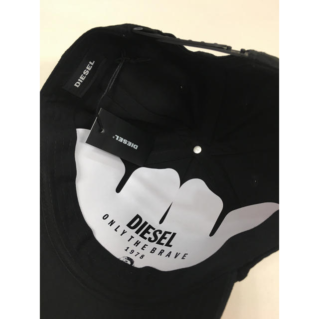 DIESEL(ディーゼル)のDIESELディーゼル春夏新作ロゴパッチベースボールキャップ黒新品送料込み メンズの帽子(キャップ)の商品写真