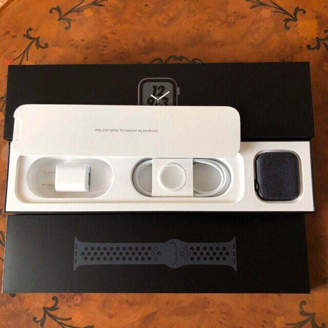 Apple Watch series4 NIKE+ 44mm