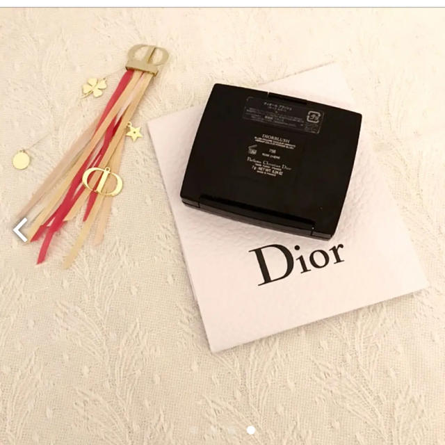Christian Dior(クリスチャンディオール)の美品 ★Dior★ディオール  ブラッシュ  #756 ローズシェリー コスメ/美容のベースメイク/化粧品(チーク)の商品写真