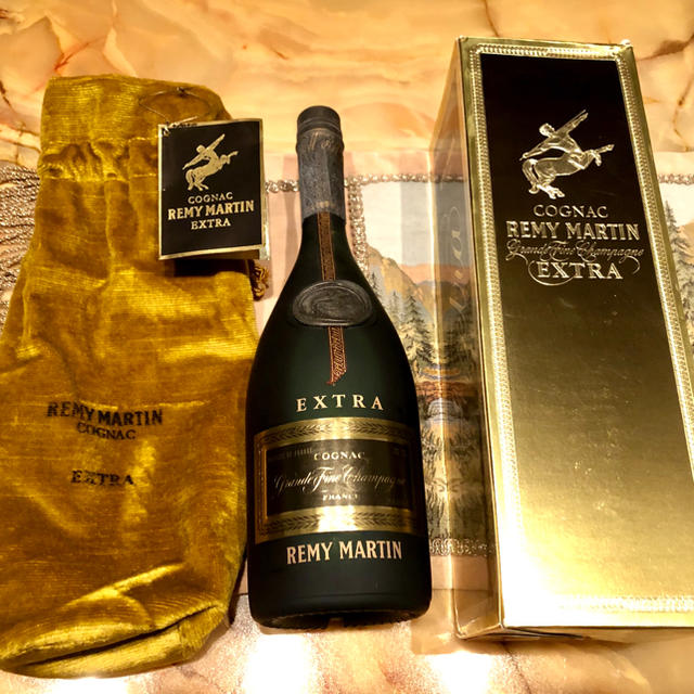 最終値下げ!!【新品未開封】REMY MARTIN レミーマルタン 付属品全完備 食品/飲料/酒の酒(ブランデー)の商品写真