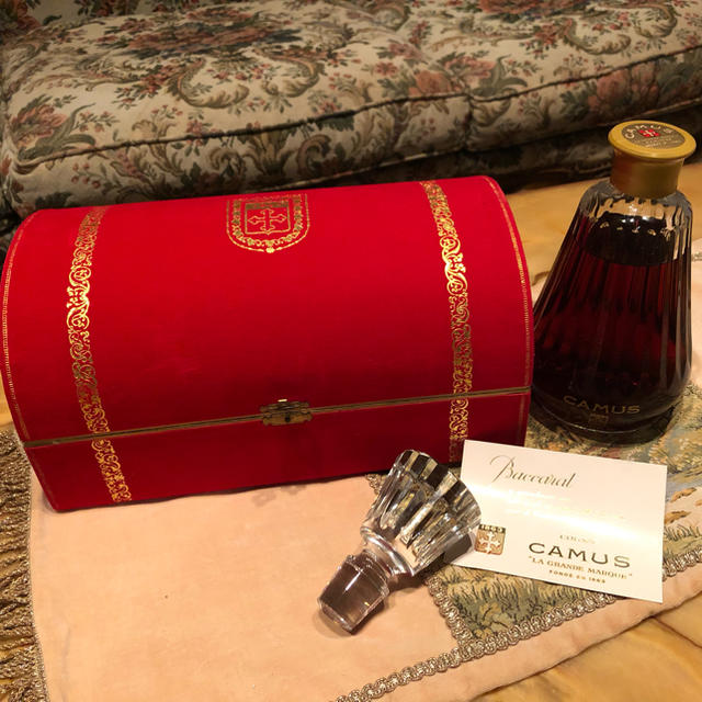 Baccarat(バカラ)の【新品未開封】CAMUS カミュ カラフェ・バカラ 付属品全完備 食品/飲料/酒の酒(ブランデー)の商品写真