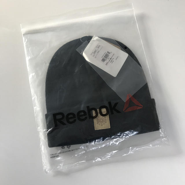 Reebok(リーボック)の新品 ビーニー ニット帽 Reebok CLASSIC リーボック クラシック メンズの帽子(ニット帽/ビーニー)の商品写真