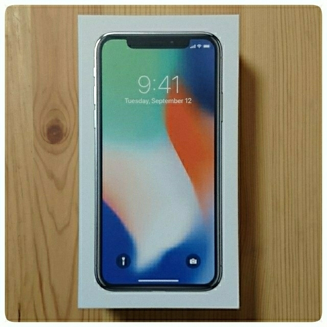 MQAY2J/A iphone X Silver 64GB docomo