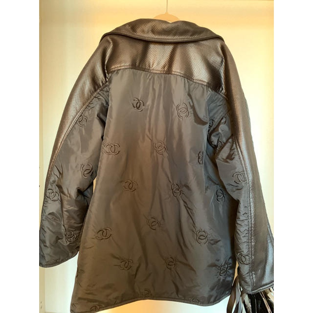 CHANEL(シャネル)のCHANEL ジャンパー 古着 レディースのジャケット/アウター(その他)の商品写真