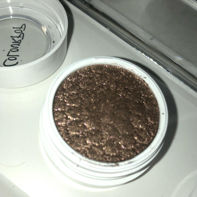 colourpop(カラーポップ)のカラーポップ sss NILLIONAICE コスメ/美容のベースメイク/化粧品(アイシャドウ)の商品写真