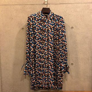 トリーバーチ(Tory Burch)の【美品】トリーバーチ シルクワンピース(ひざ丈ワンピース)