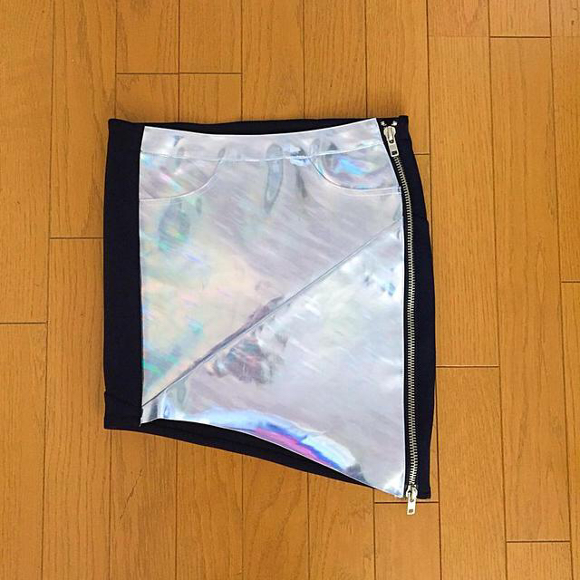 UNIF(ユニフ)のUNIF HOLO SKIRT スカート レディースのスカート(ミニスカート)の商品写真