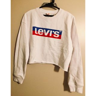 リーバイス(Levi's)の値下げ★ LeVI'S 新品タグ付 ショート丈 スウェット(トレーナー/スウェット)