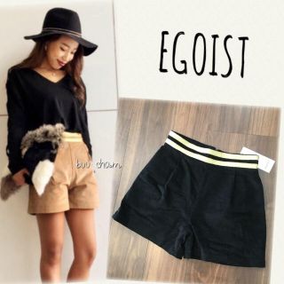 エゴイスト(EGOIST)のEGOIST♡新品タグ付き！ゴールドテープショートパンツ(ショートパンツ)