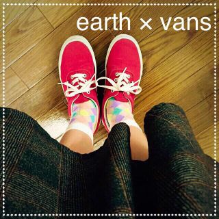 アースミュージックアンドエコロジー(earth music & ecology)の【vans×earth】赤色スニーカー♡(スニーカー)