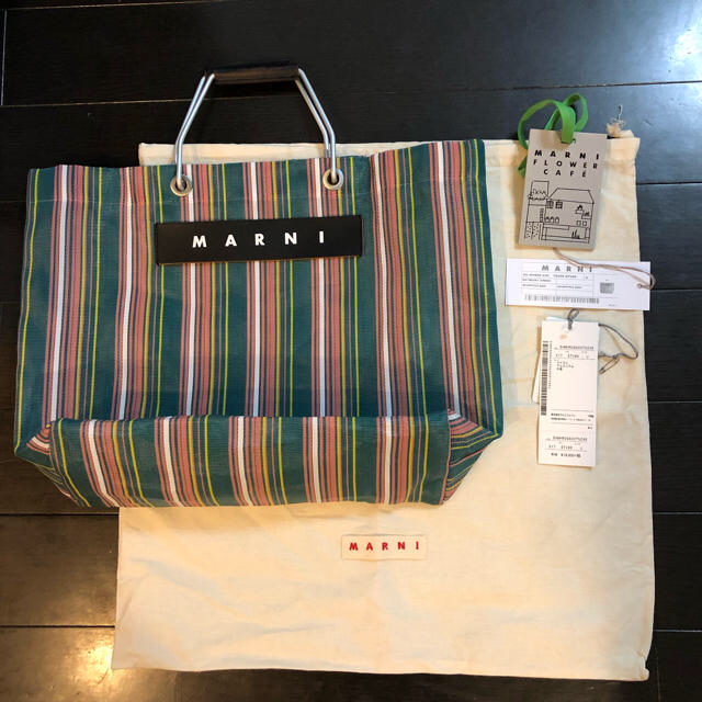 最終値下げ 美品 MARNI マルニフラワーカフェ ストライプバッグ