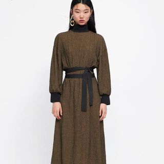 ザラ(ZARA)のzara ワンピース(ひざ丈ワンピース)