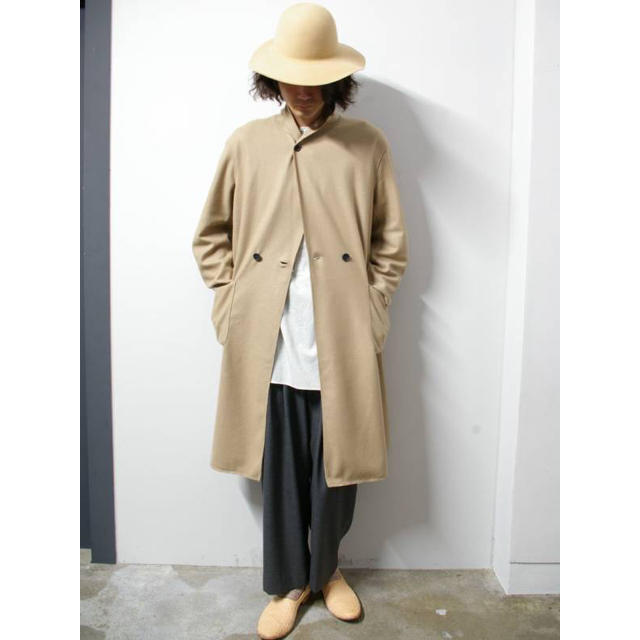 UNUSED(アンユーズド)のURU | SHAWL COLLAR OVER COAT (BEIGE) メンズのジャケット/アウター(チェスターコート)の商品写真