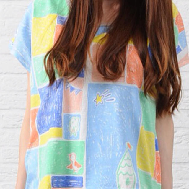 POU DOU DOU(プードゥドゥ)のPOUDOUDOU クレヨン柄 レディースのトップス(Tシャツ(半袖/袖なし))の商品写真