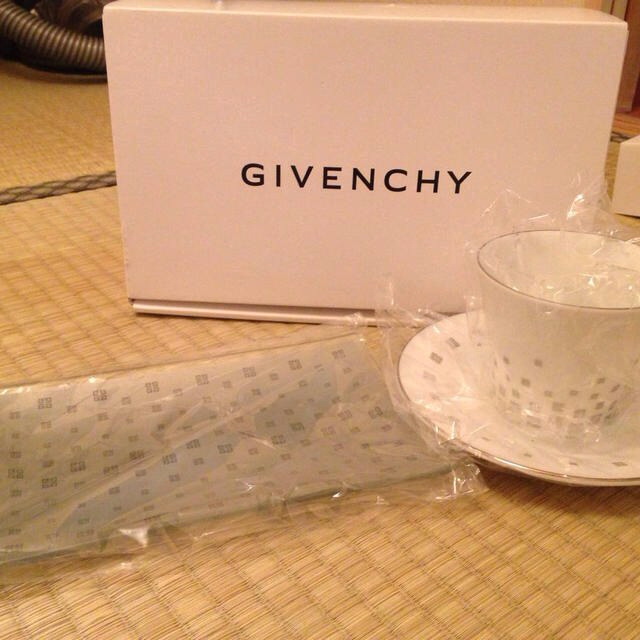 GIVENCHY(ジバンシィ)のGIVENCHY カップ＆ソーサ インテリア/住まい/日用品のキッチン/食器(グラス/カップ)の商品写真