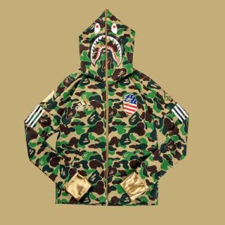 アベイシングエイプ(A BATHING APE)の【Ｓ】SHARK HOODIE BAPE® GREEN(パーカー)