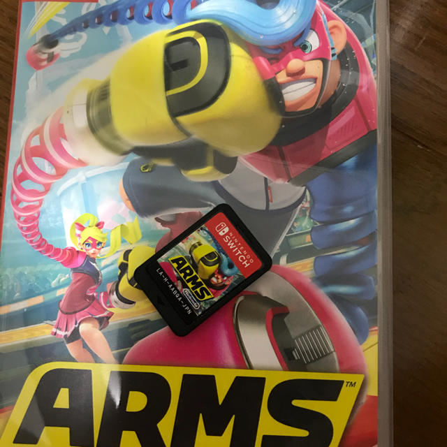 Nintendo Switch(ニンテンドースイッチ)のARMS Switch 任天堂スイッチ エンタメ/ホビーのゲームソフト/ゲーム機本体(家庭用ゲームソフト)の商品写真