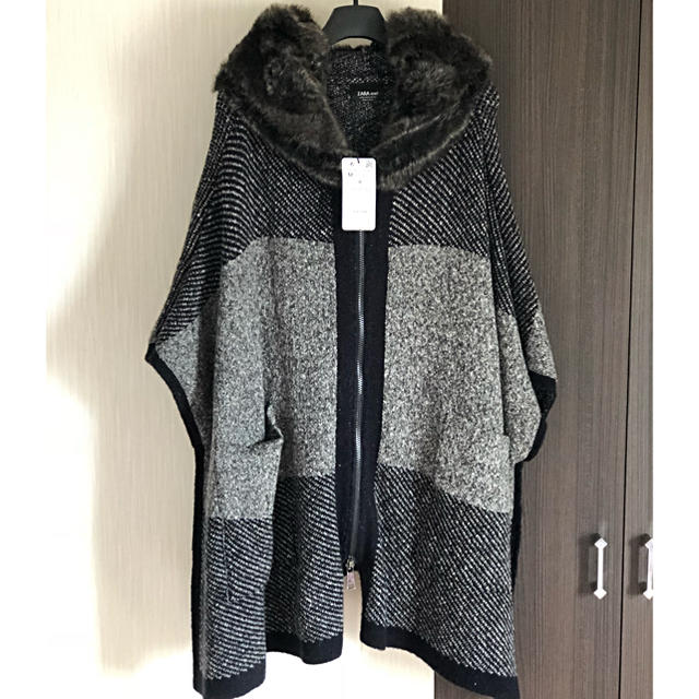 【新品未使用】ZARA ファーフード ポンチョコート