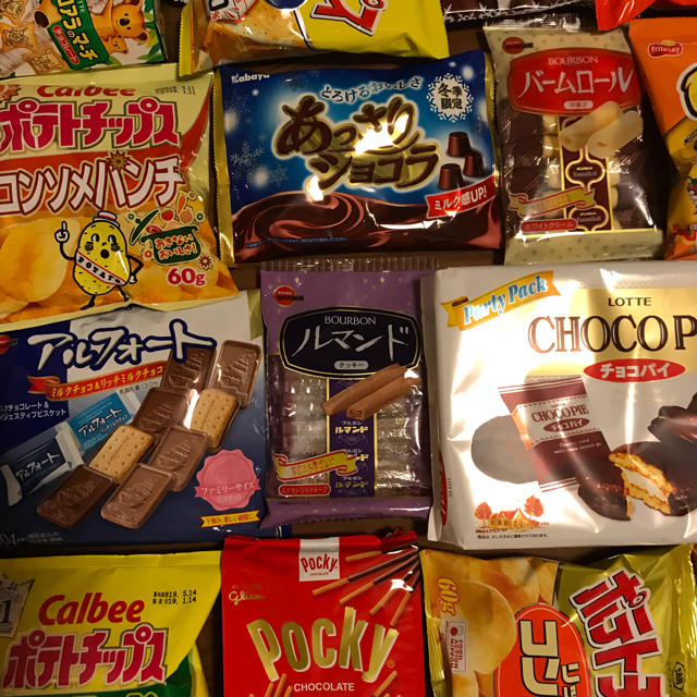 お菓子詰め合わせ 大量 食品/飲料/酒の食品(菓子/デザート)の商品写真