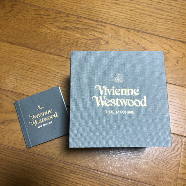 Vivienne Westwood(ヴィヴィアンウエストウッド)のヴィヴィアン 腕時計 レディースのファッション小物(腕時計)の商品写真