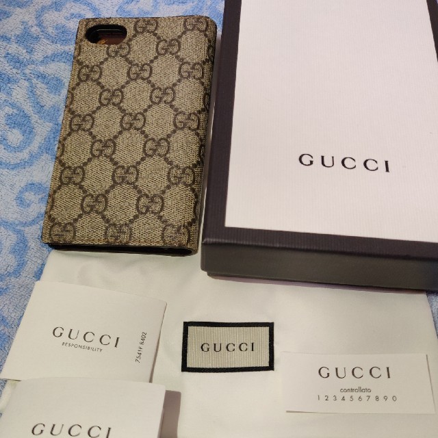 Gucci - GUCCI　iphone8　ケース　確実正規品の通販 by 座布団's shop｜グッチならラクマ