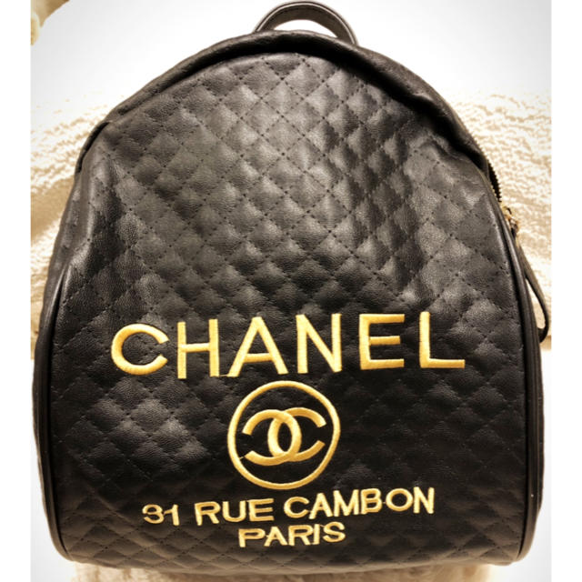 CHANEL(シャネル)の2月11日まで！CHANEL 正規ノベルティリュック ゴールド刺繍 レア レディースのバッグ(リュック/バックパック)の商品写真