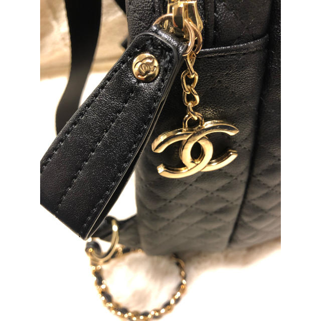 CHANEL(シャネル)の2月11日まで！CHANEL 正規ノベルティリュック ゴールド刺繍 レア レディースのバッグ(リュック/バックパック)の商品写真