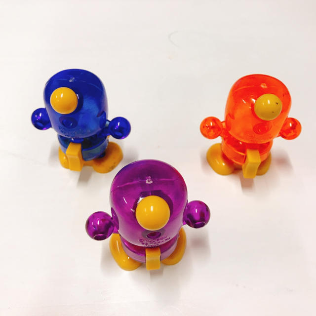 Takara Tomy(タカラトミー)のビーダマン 3体セット クリアカラー 青 紫 オレンジ エンタメ/ホビーのおもちゃ/ぬいぐるみ(プラモデル)の商品写真