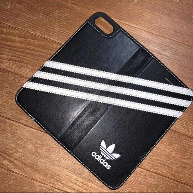 adidas(アディダス)のiPhoneケース adidas スマホ/家電/カメラのスマホアクセサリー(iPhoneケース)の商品写真