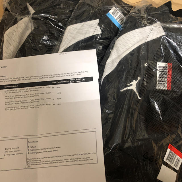 PSG Jordan jacket ナイロンジャケット Lサイズ PSG Jordan jacket ナイロンジャケット Lサイズ