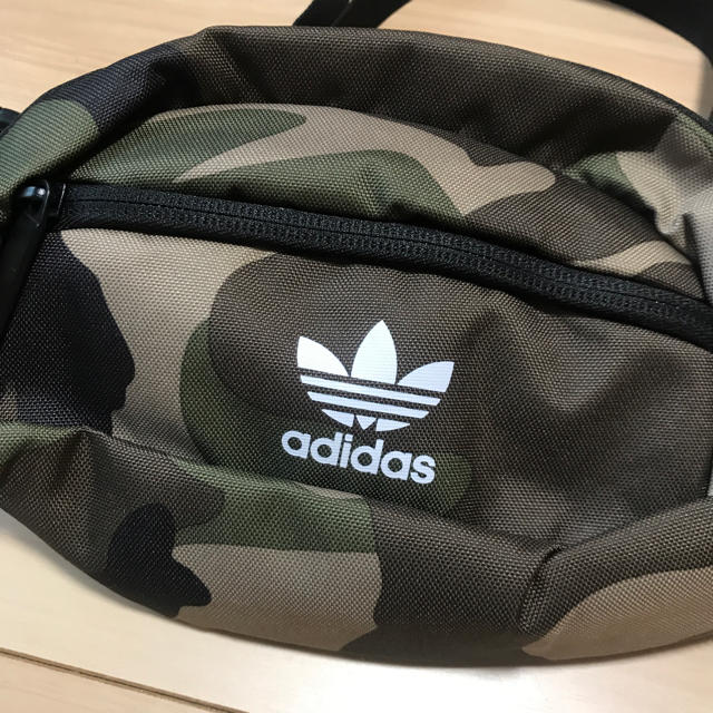 adidas(アディダス)のアディダス ウエストポーチ メンズのバッグ(ウエストポーチ)の商品写真