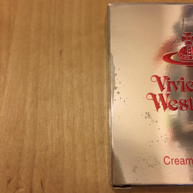 Vivienne Westwood(ヴィヴィアンウエストウッド)の【新品未使用】ヴィヴィアン クリームアイカラー エンパイアグレー コスメ/美容のベースメイク/化粧品(アイシャドウ)の商品写真